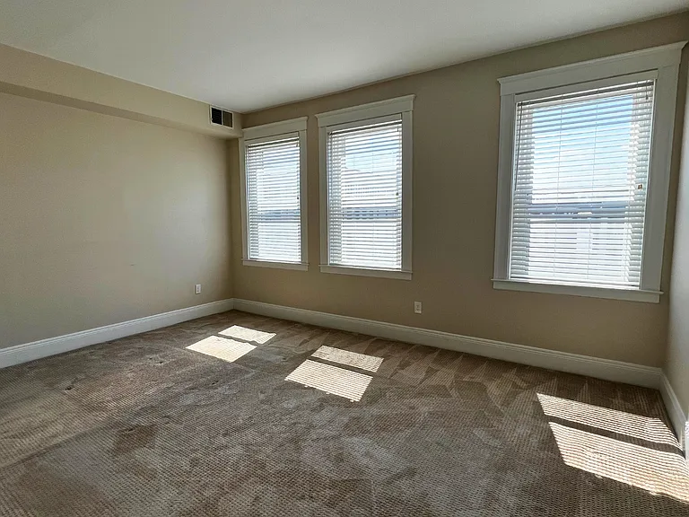 3503 Michigan Ave #3C — Photo 7
