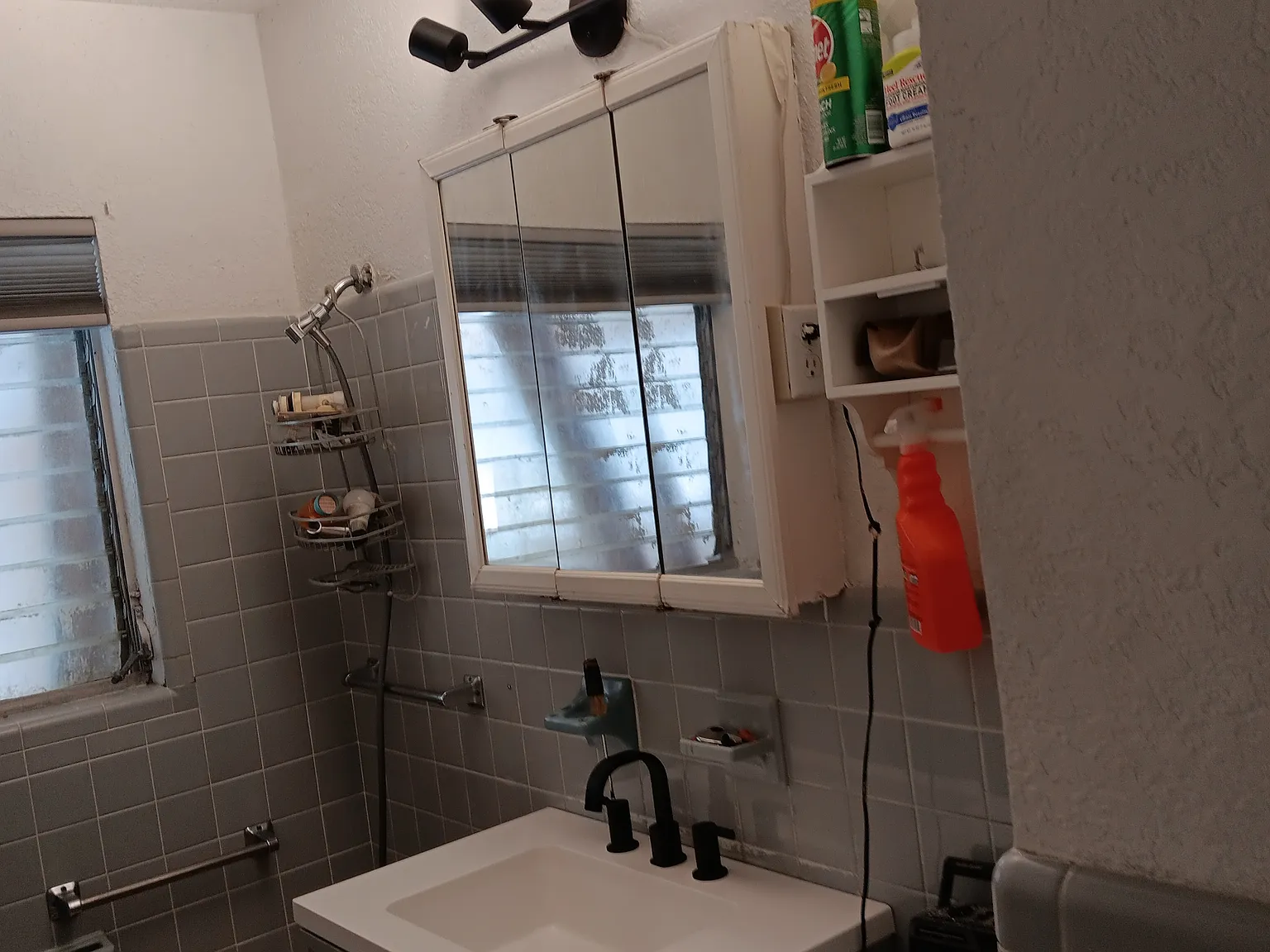 202 Olmstead Dr — Photo 3
