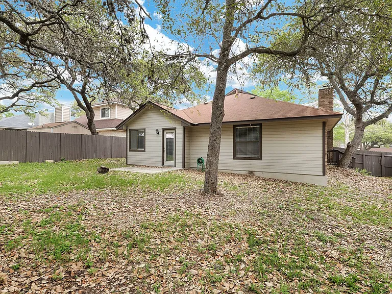 8615 Timber Ldg — Photo 24