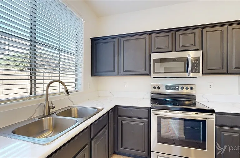 2141 N 135th Dr — Photo 10
