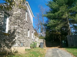 893 Della Dr, Lexington, KY 40504