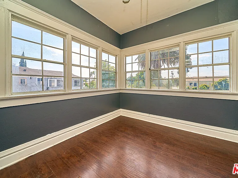 1347 Valencia St — Photo 19