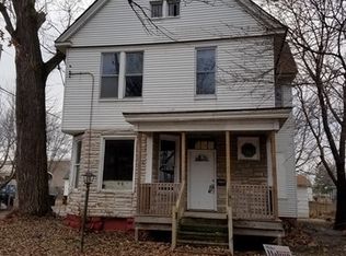 212 13th St, Rock Island, IL 61201