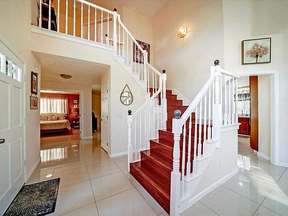 3rd image of 485 Gianelli St