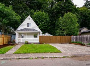 737 Piedmont Ave NW, Salem, OR 97304