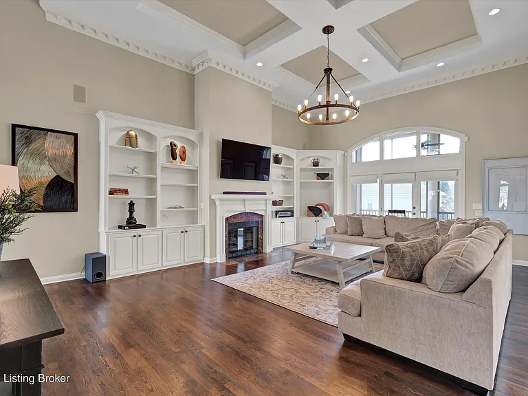 2603 Locust Hill Pl — Photo 3