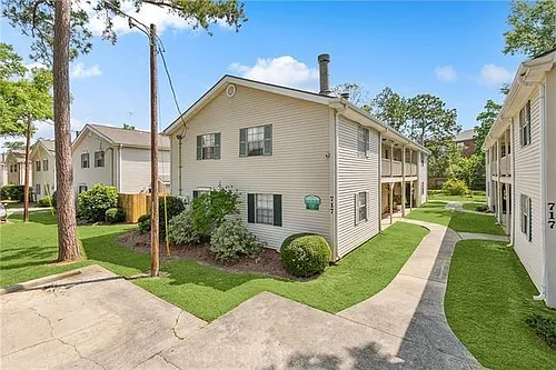 717 Heavens Dr #3 Photo 1
