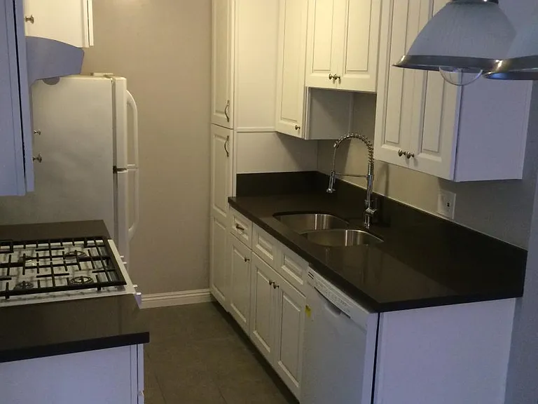 1647 S Bundy Dr #208 — Photo 6
