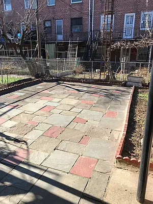 Rented by Plaza Realty | media 5