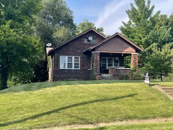 301 E Virginia Rd, Arenzville, IL 62611