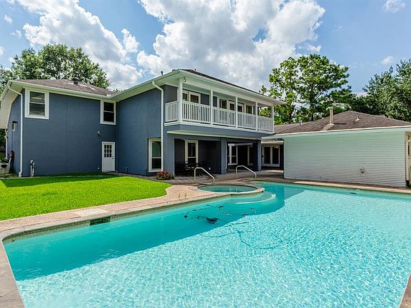 2nd image of 4931 Braesvalley Dr