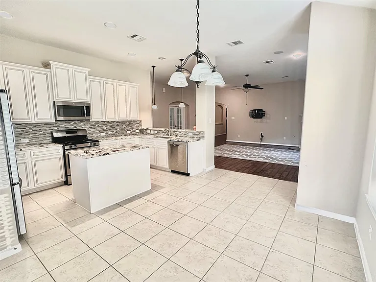3877 Enchanted Timbers Ln — Photo 7