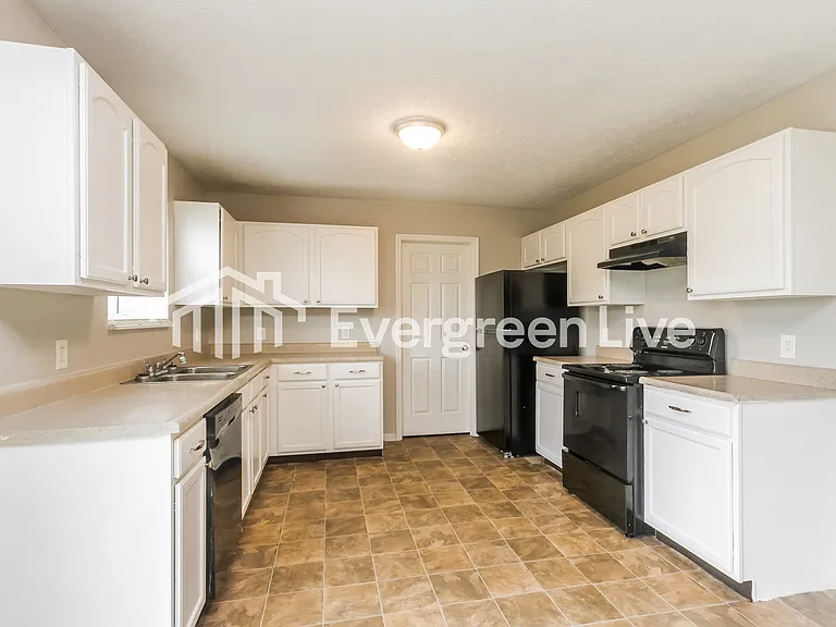 10830 Spring Green Dr — Photo 6