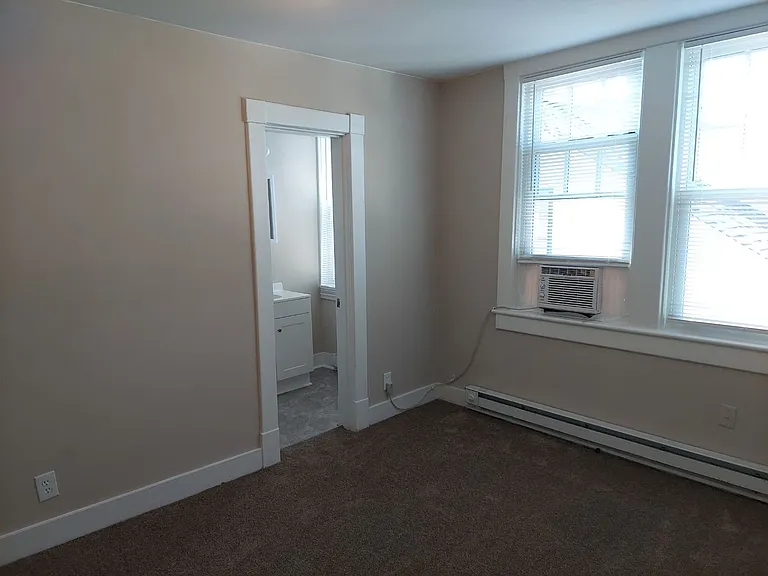 150 Florida Ave — Photo 5