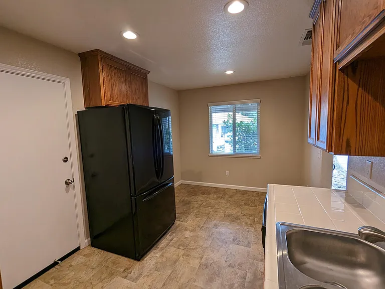 5600 Moddison Ave — Photo 5