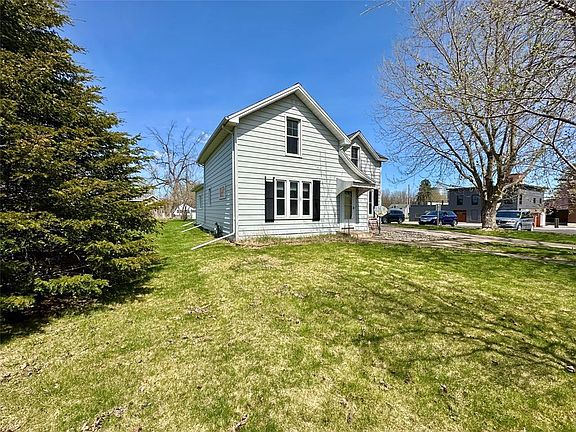 2nd image of 113 W Lincoln Avenue