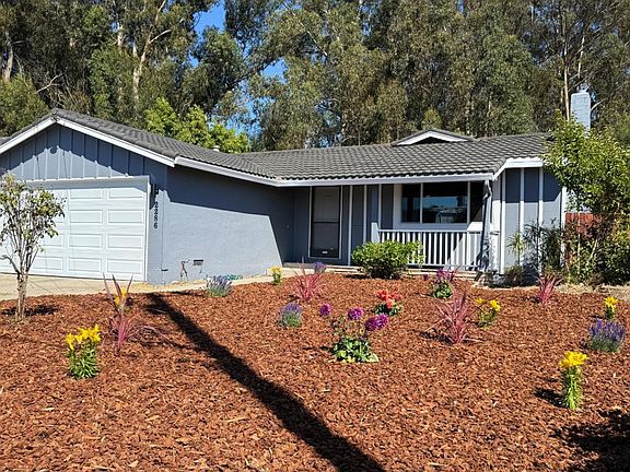 2nd image of 2286 Meadowlark St