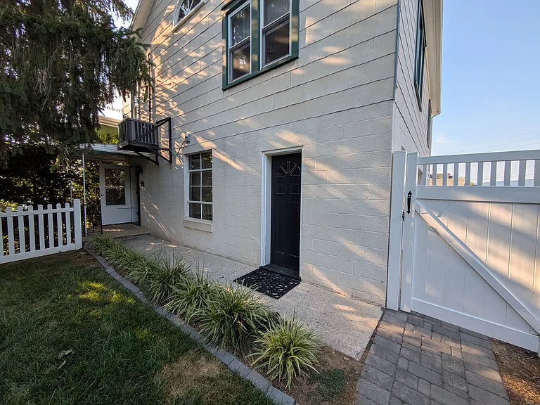 35A E Main St — Photo 1