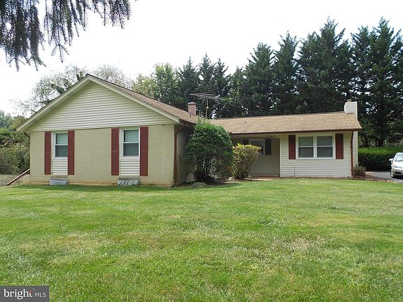 5th image of 141 Fairmont Dr