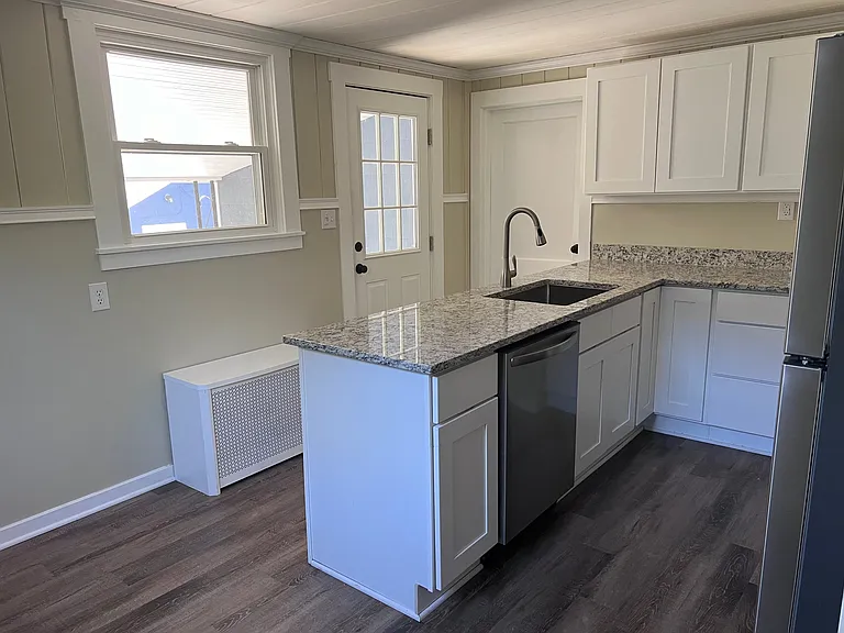 383 Rule St — Photo 8