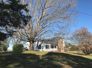 497 Mountain Rd, Clinton, TN 37716