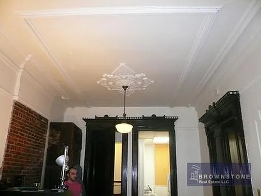 Rented by Brownstone Real Estate | media 25