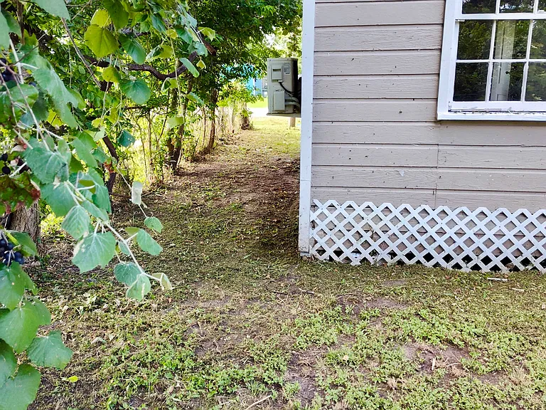 1501 Nashby St — Photo 21