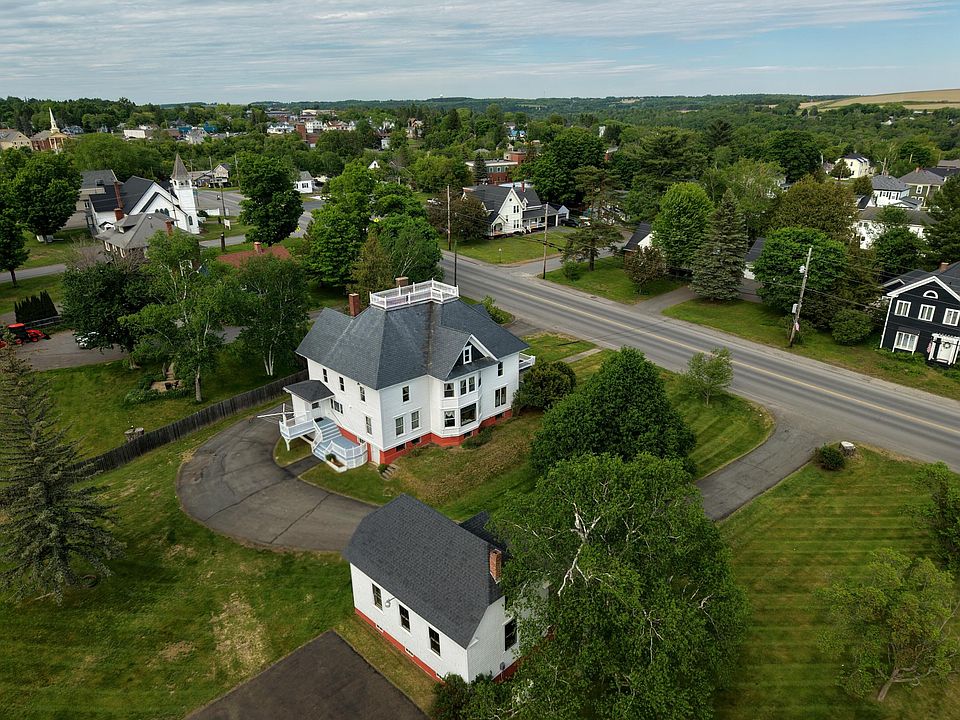 1st image of 636 Main Street
