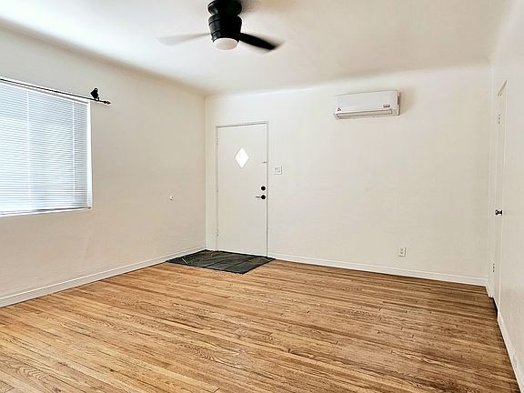 Entrance, living room