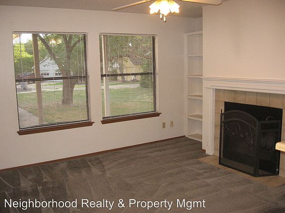 3rd image of 3002 Jadewood Ct APT A
