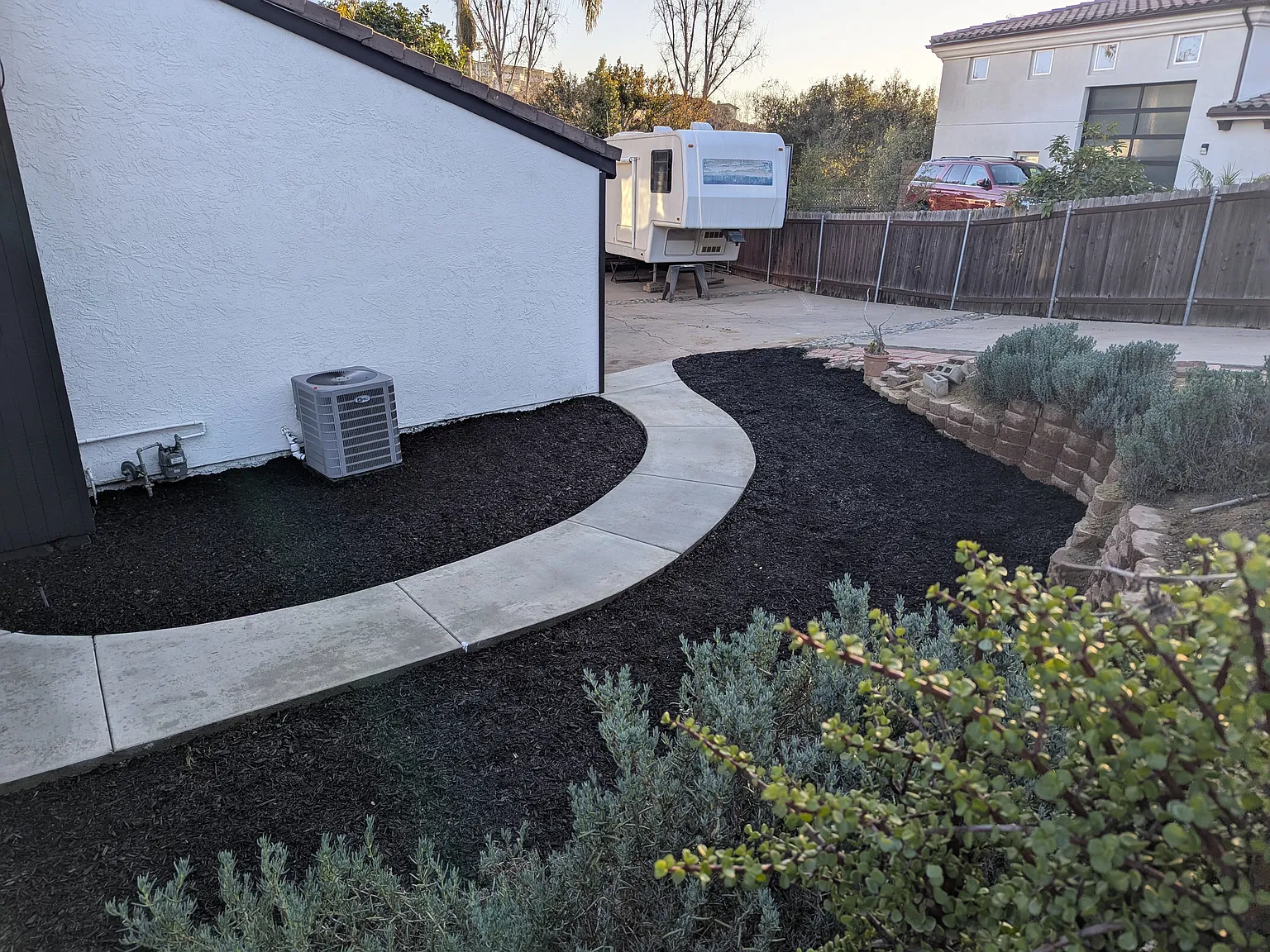 474 Arroyo Dr — Photo 3