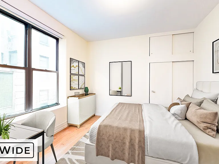 4 W 103rd St #3A — Photo 2