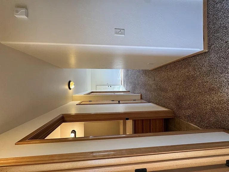 1608 Warehouse Ave #3 — Photo 8