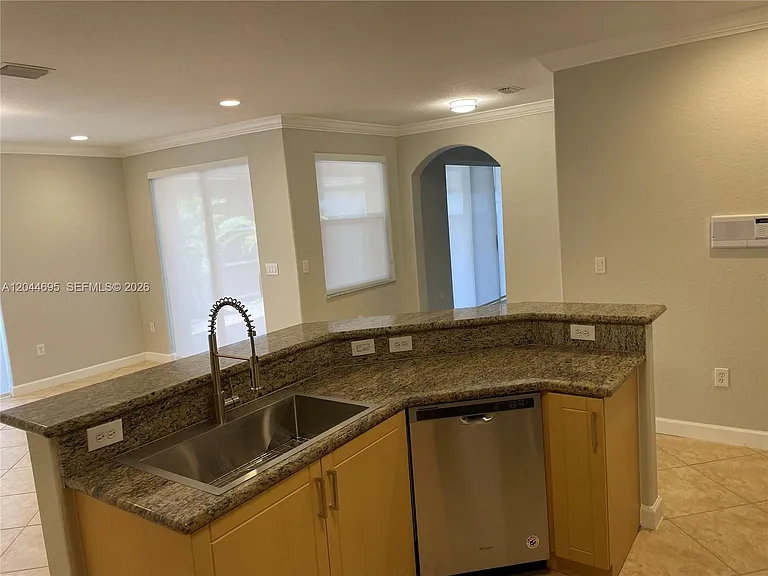 15431 SW 39th Ter — Photo 8