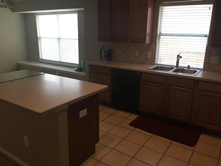 13645 Valley Mills Dr — Photo 4