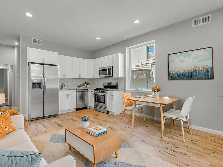 410 Diamond St. — Photo 1