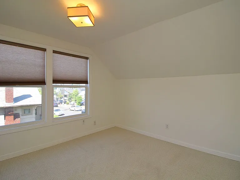 5401 NE 15th Ave — Photo 15