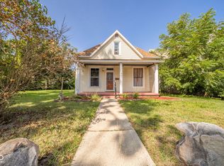 921 S 15th St, New Castle, IN 47362
