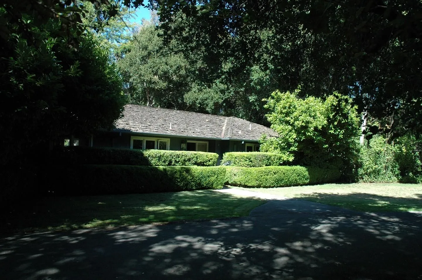 23 Greenoaks Dr photo 1