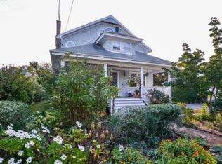 65 Clinton Ave, Jamestown, RI 02835