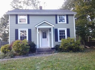 138 Griffing St, Islip, NY 11751