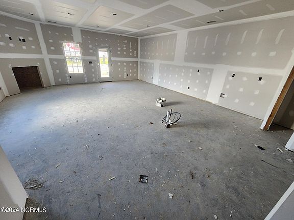 2nd image of 1405 Dorset Drive #A