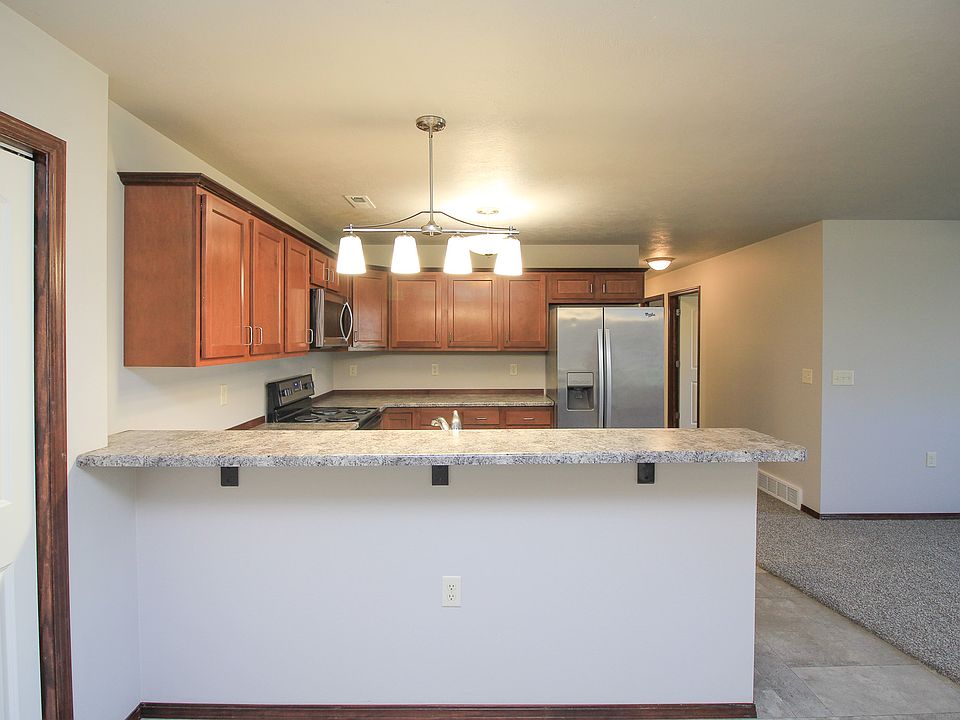 1st image of 281 Vernon Dr Unit 4