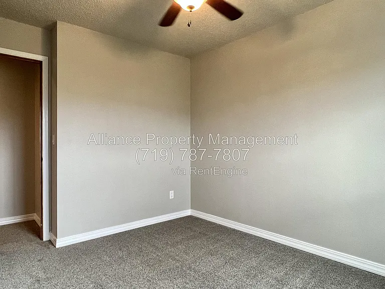 6318 Galway Dr — Photo 27