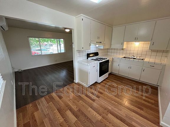3rd image of 85 E Mountain View Ave