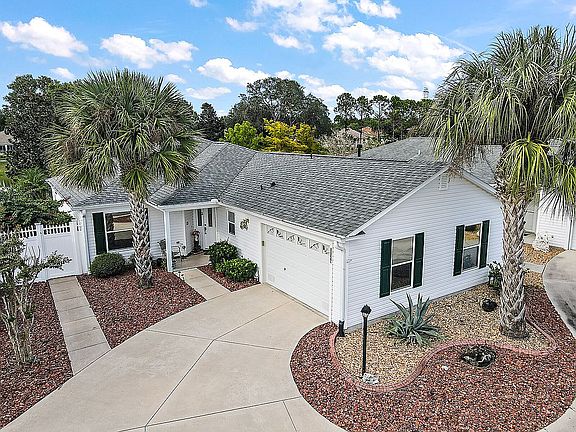 3rd image of 8057 SE 168th Turtlecreek St