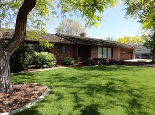 735 E Quince Ave, Hermiston, OR 97838