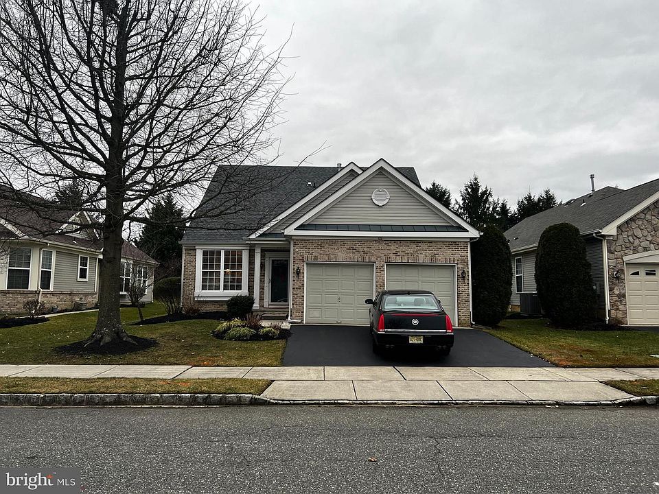 1st image of 120 Stonehaven Ln