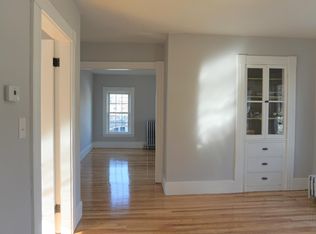 2 McKinley Rd, Worcester, MA 01605