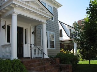 19 Pondview Ave #2, Jamaica Plain, MA 02130